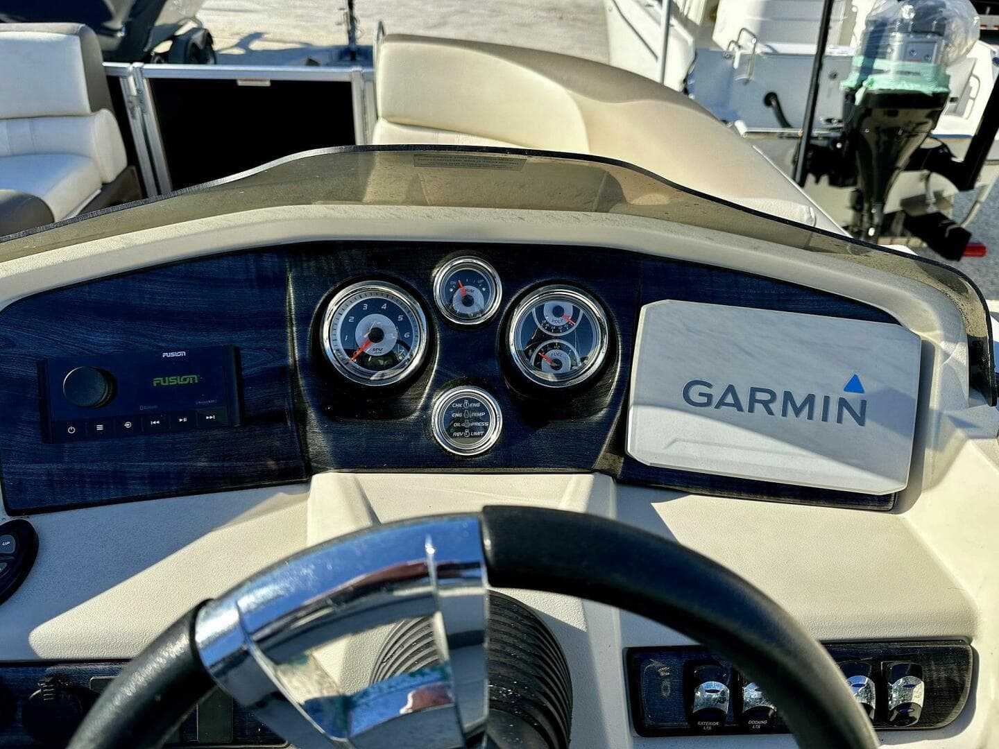 2022 Tahoe Ltz 2285 Ent Tritoon — photo 54