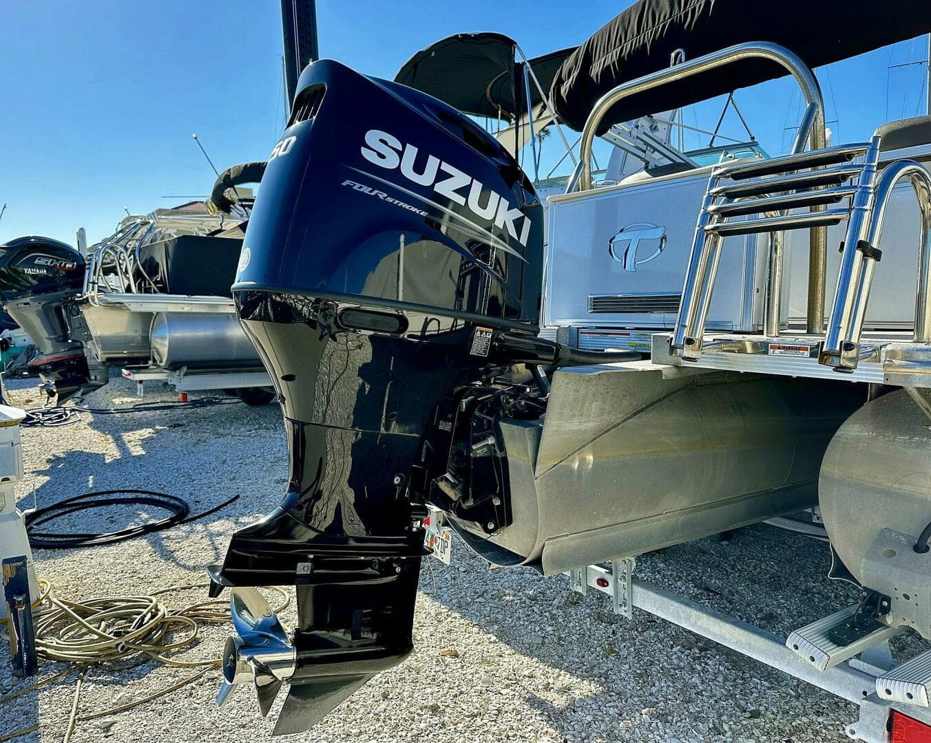 2022 Tahoe Ltz 2285 Ent Tritoon — photo 13