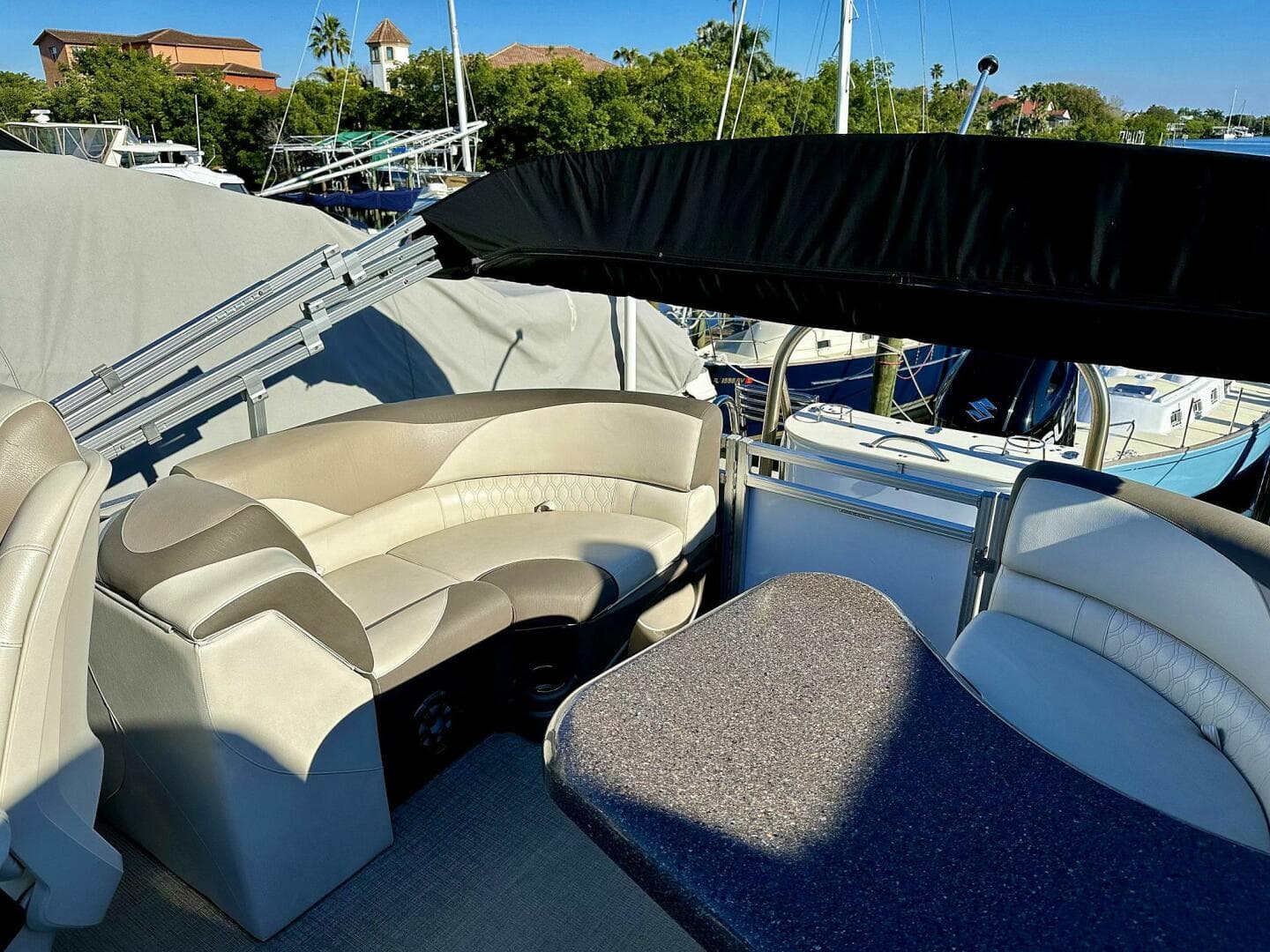 2022 Tahoe Ltz 2285 Ent Tritoon — photo 42