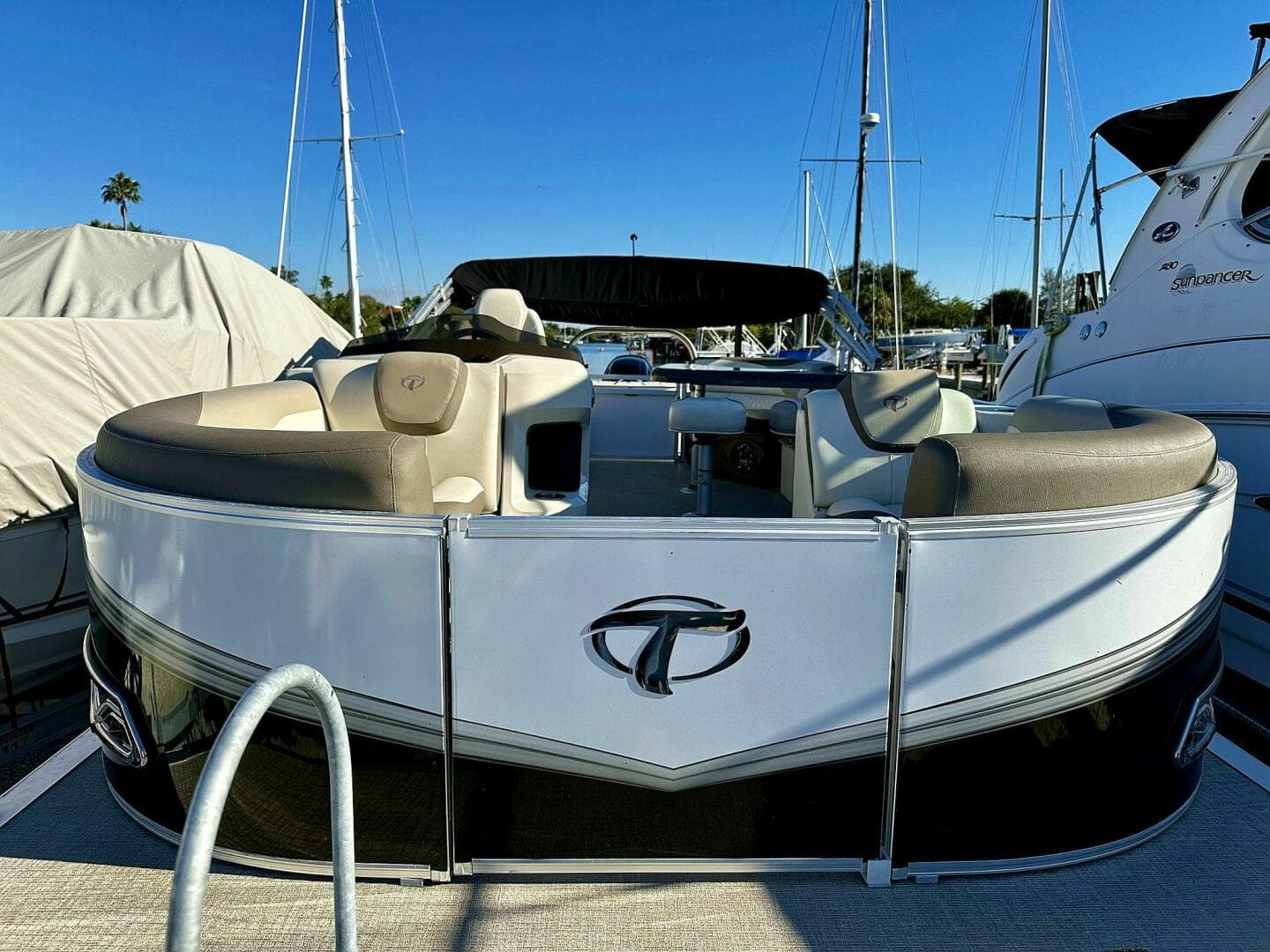 2022 Tahoe Ltz 2285 Ent Tritoon — photo 34