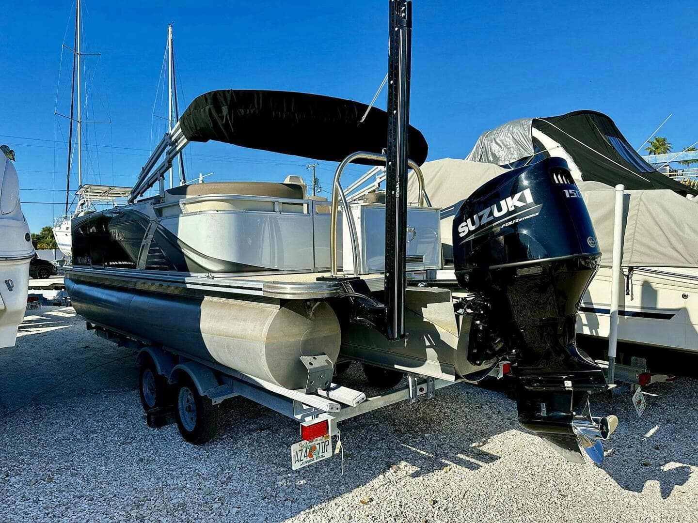 2022 Tahoe Ltz 2285 Ent Tritoon — photo 8