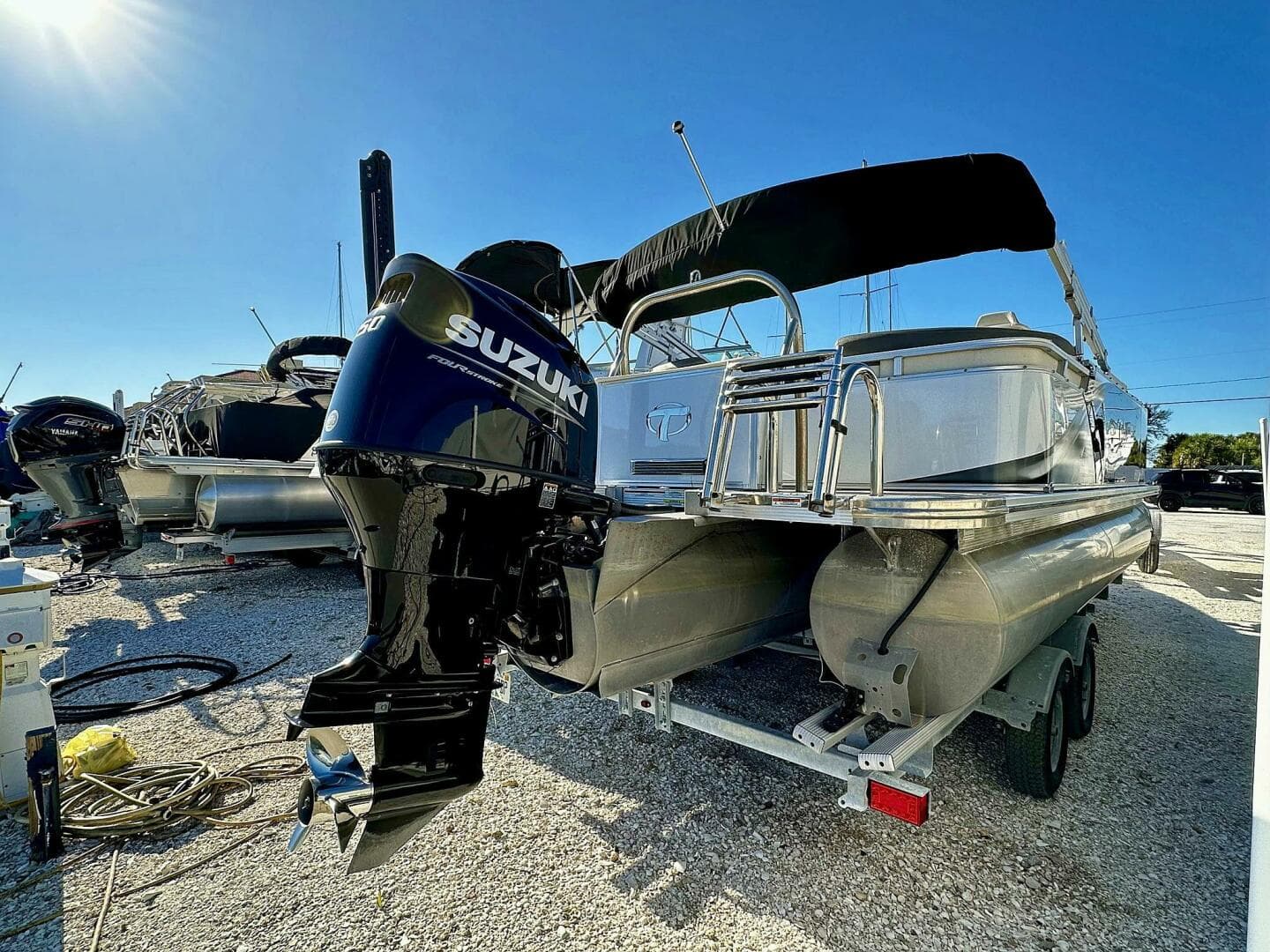 2022 Tahoe Ltz 2285 Ent Tritoon — photo 11