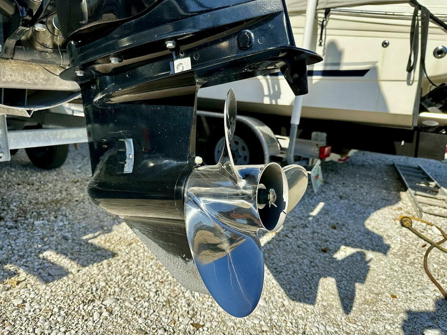 2022 Tahoe Ltz 2285 Ent Tritoon — photo 15