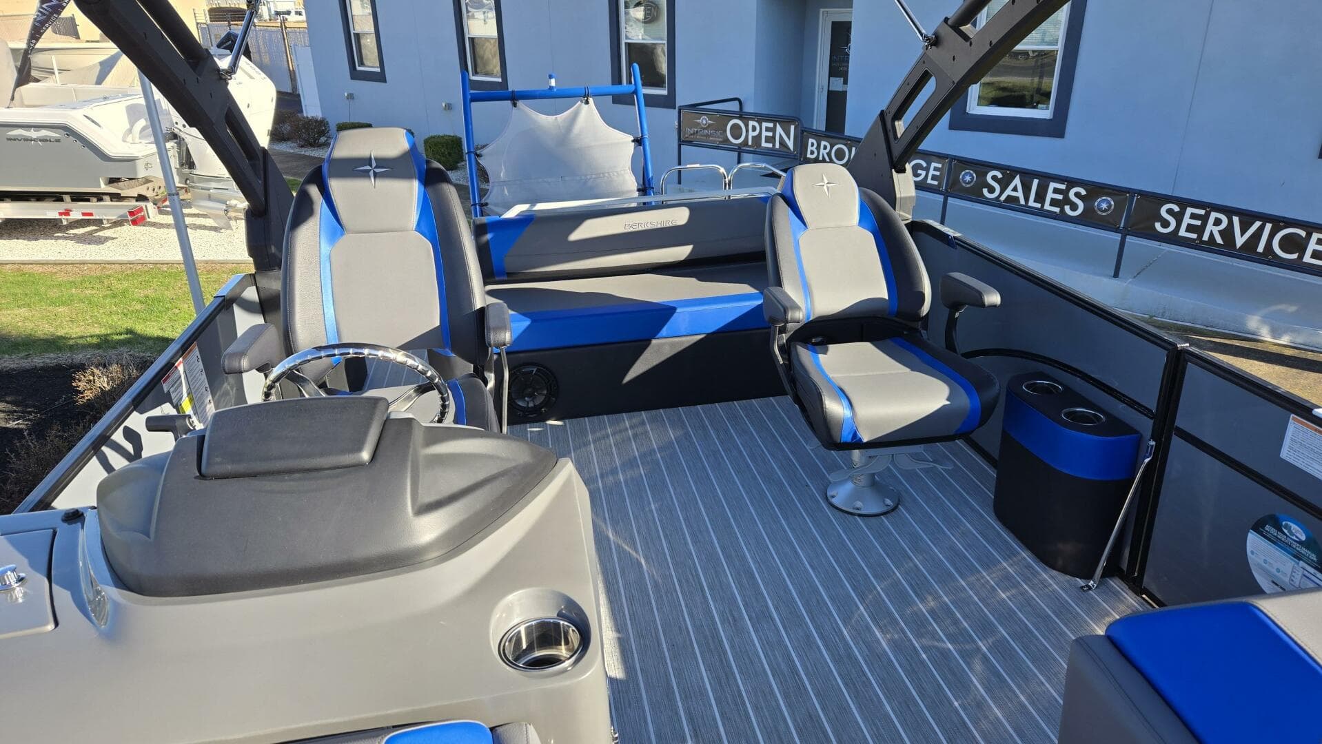 2023 Berkshire 25 Ul Sts 3.0 Plus — photo 8