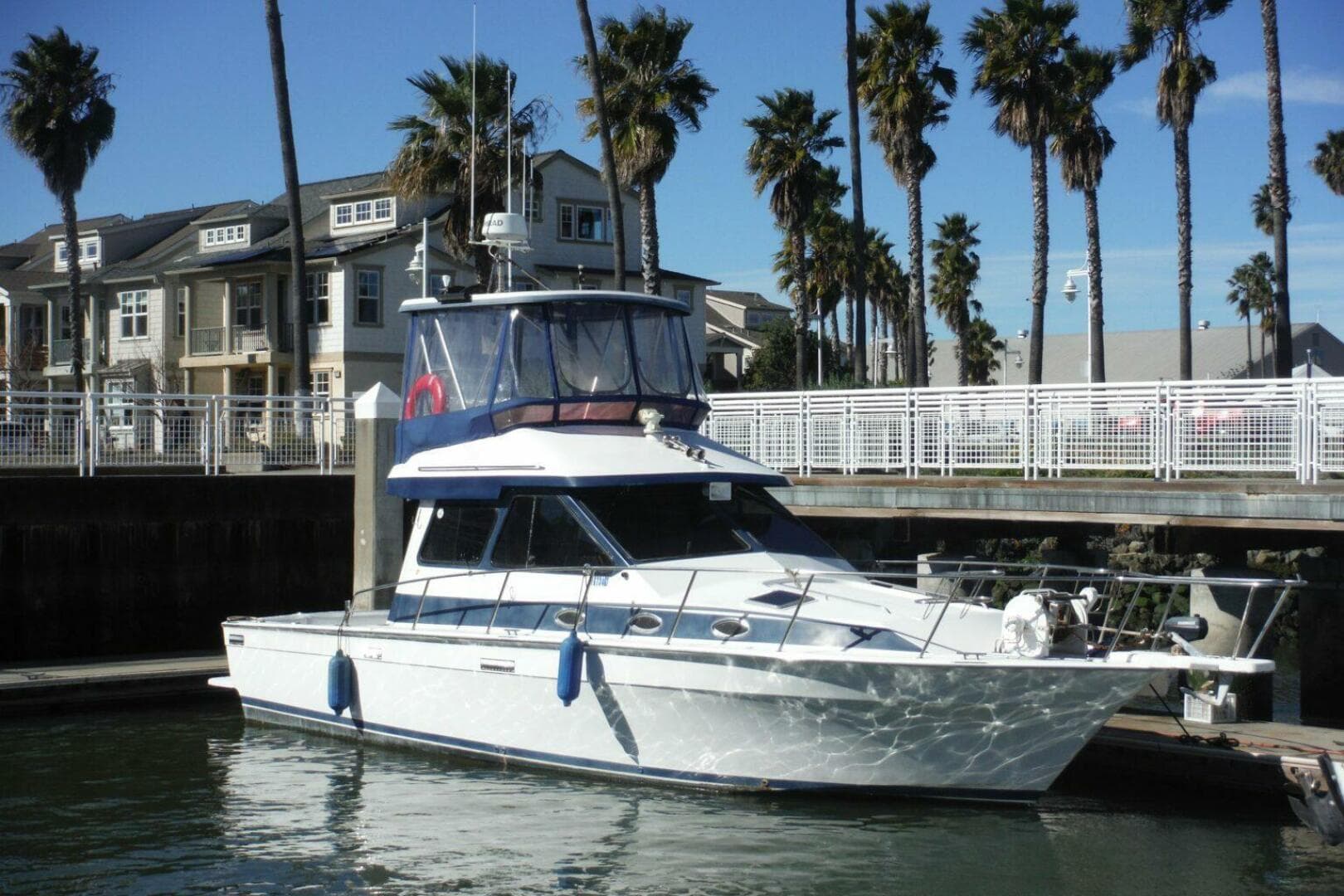 1990 Mediterranean 38 Sport Fish — photo 7