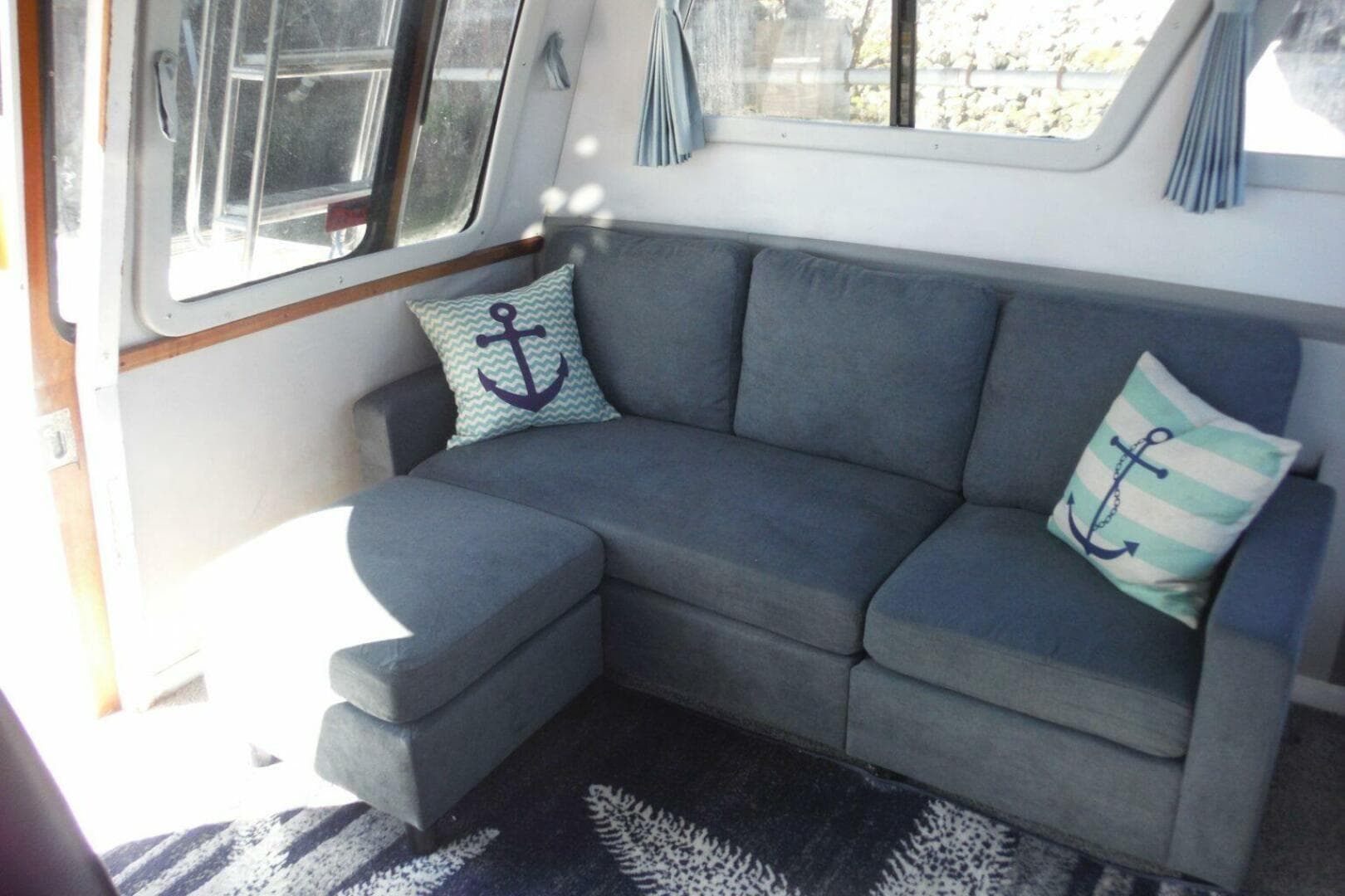 1990 Mediterranean 38 Sport Fish — photo 11