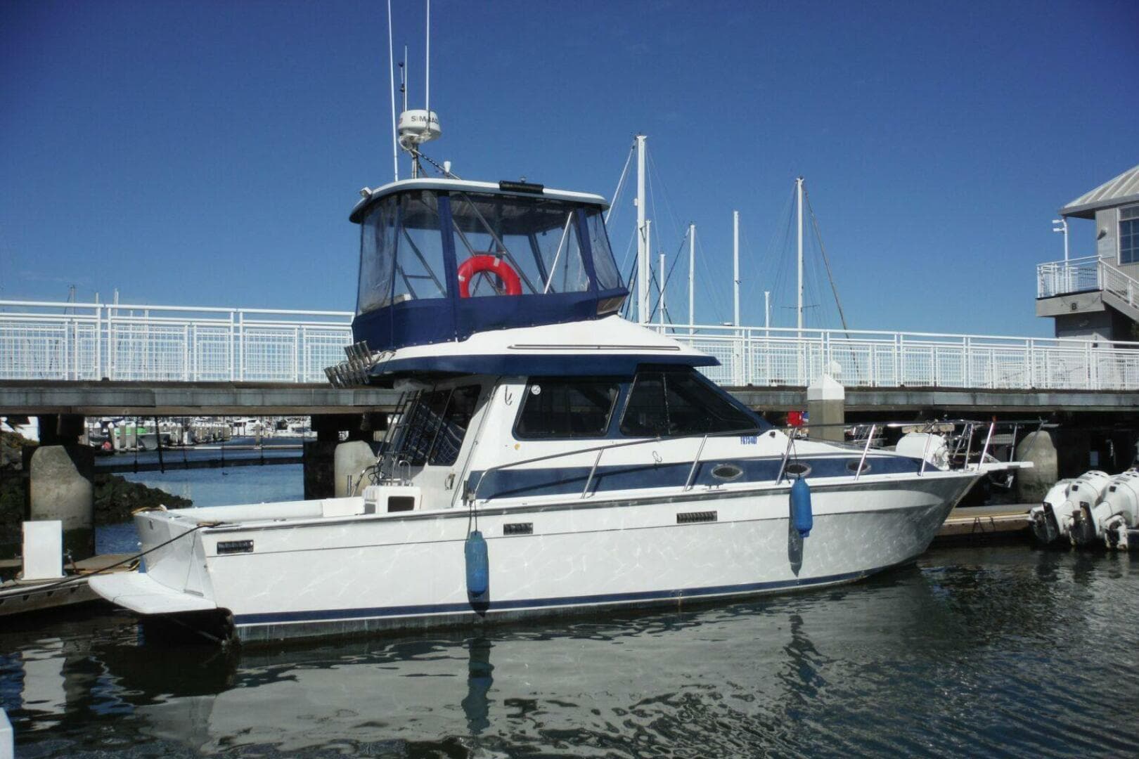 1990 Mediterranean 38 Sport Fish — photo 6