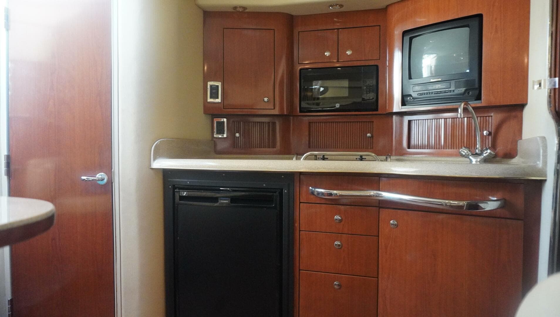 2002 Sea Ray 340 Amberjack — photo 38