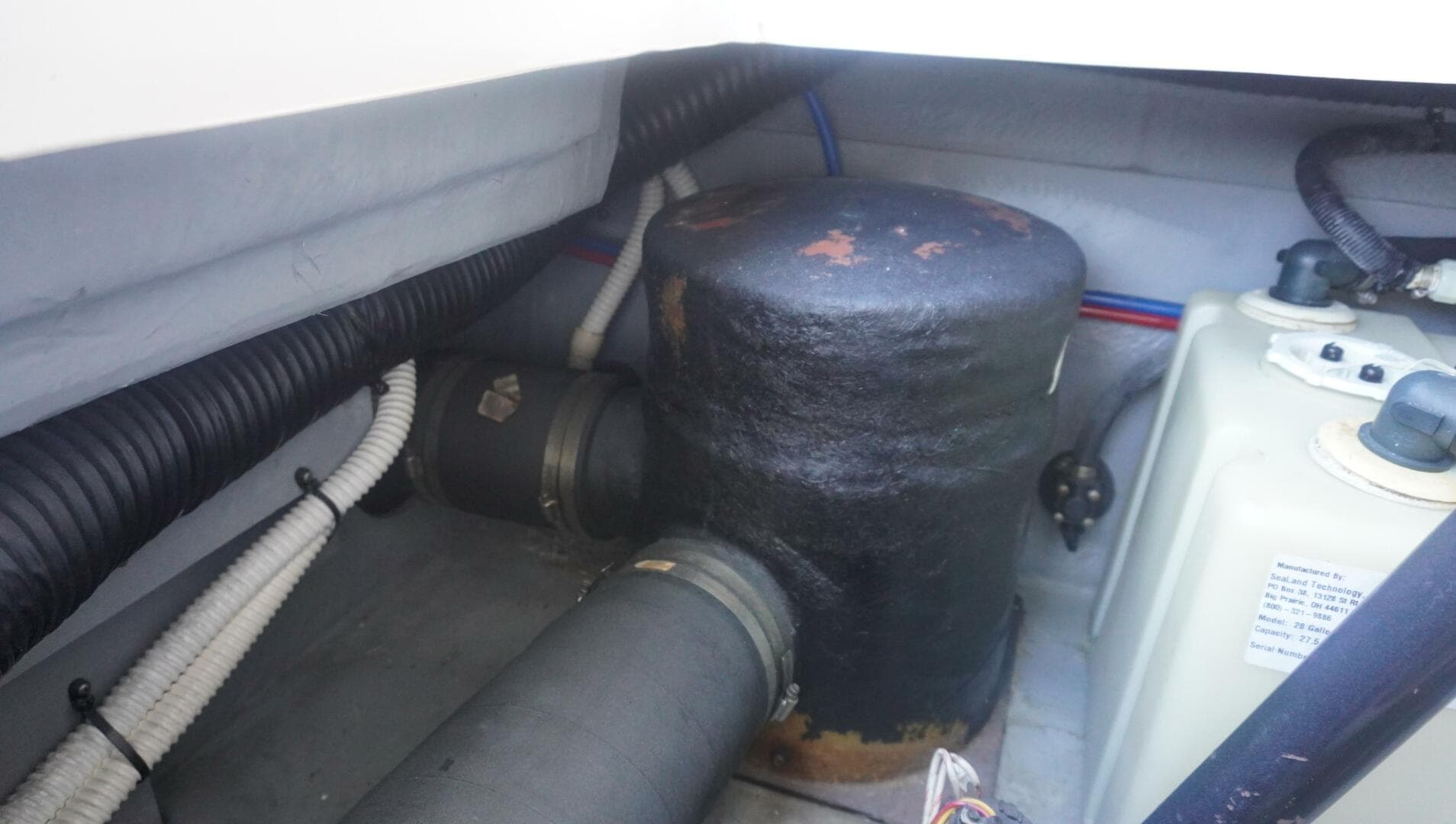 2002 Sea Ray 340 Amberjack — photo 46