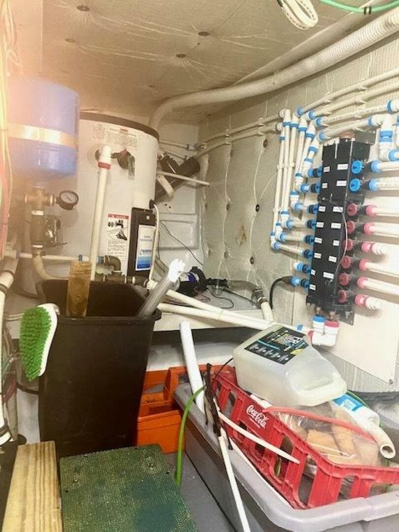 2000 Custom Carolina 56 East Bay — photo 74