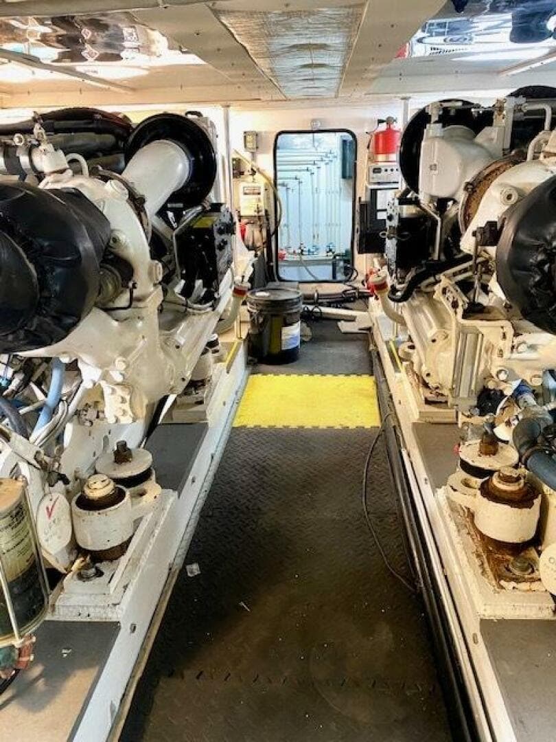 2000 Custom Carolina 56 East Bay — photo 15