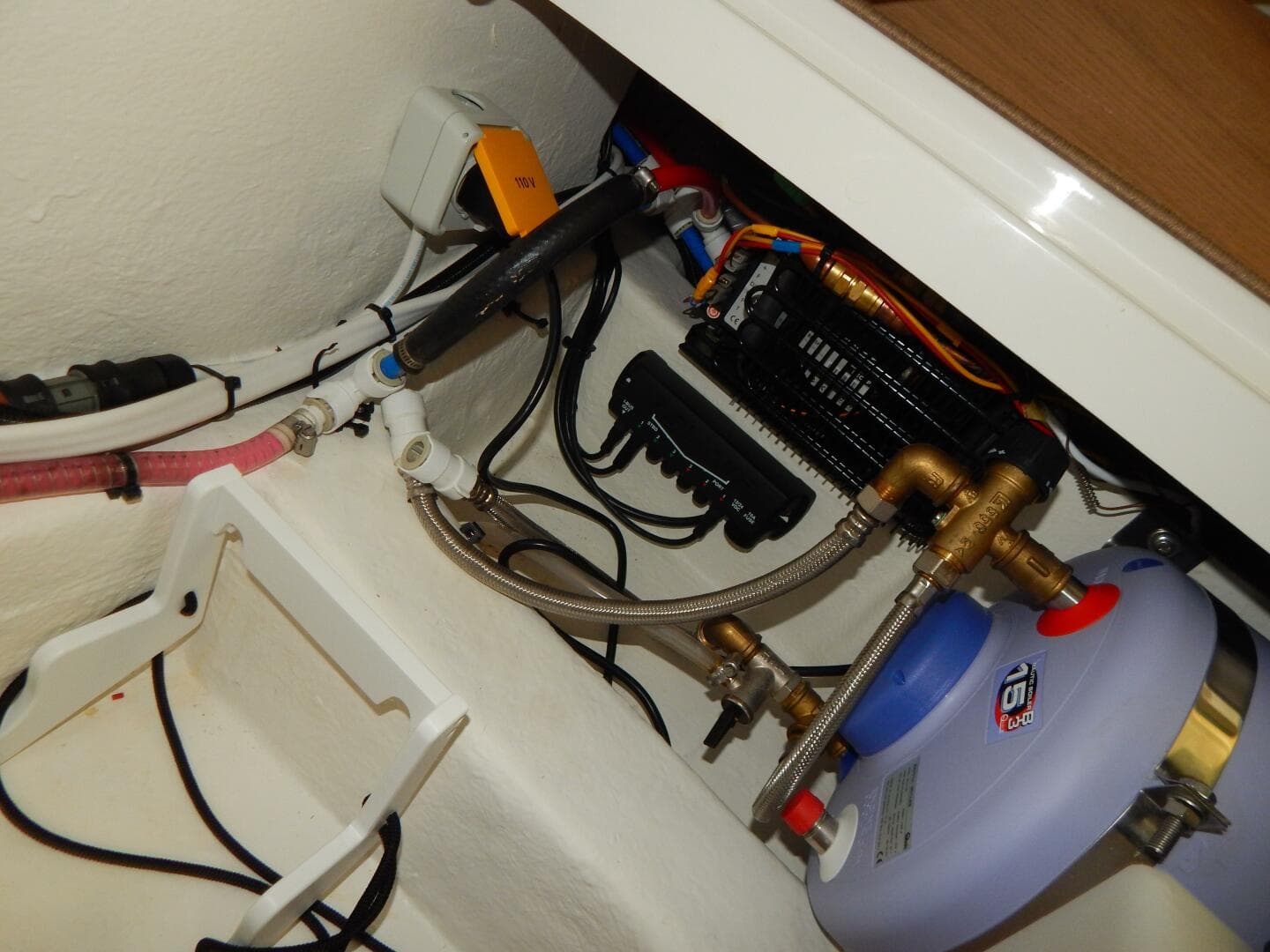 2023 Nimbus C9 — photo 16