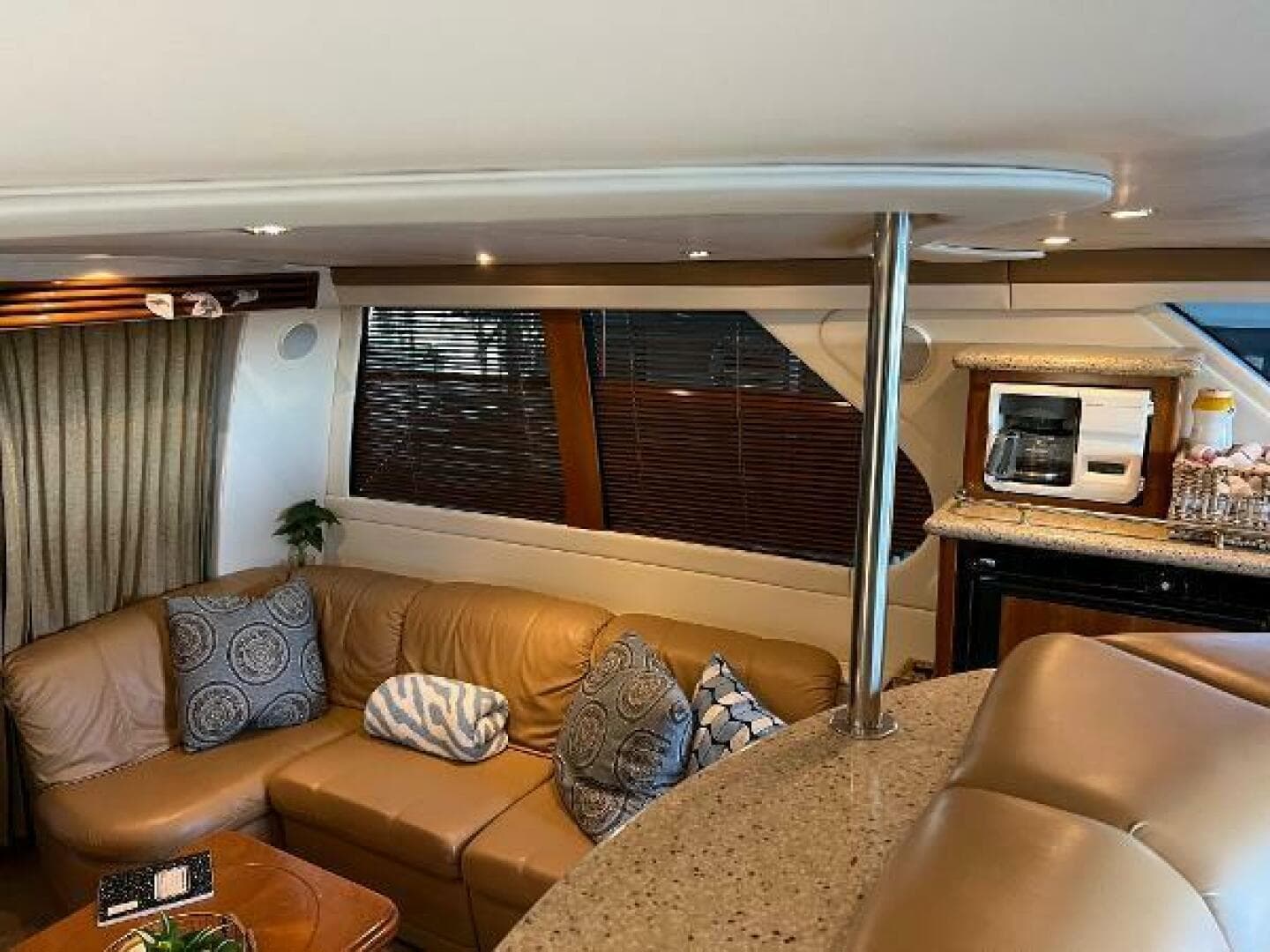 2001 Carver 450 Voyager Pilothouse — photo 81