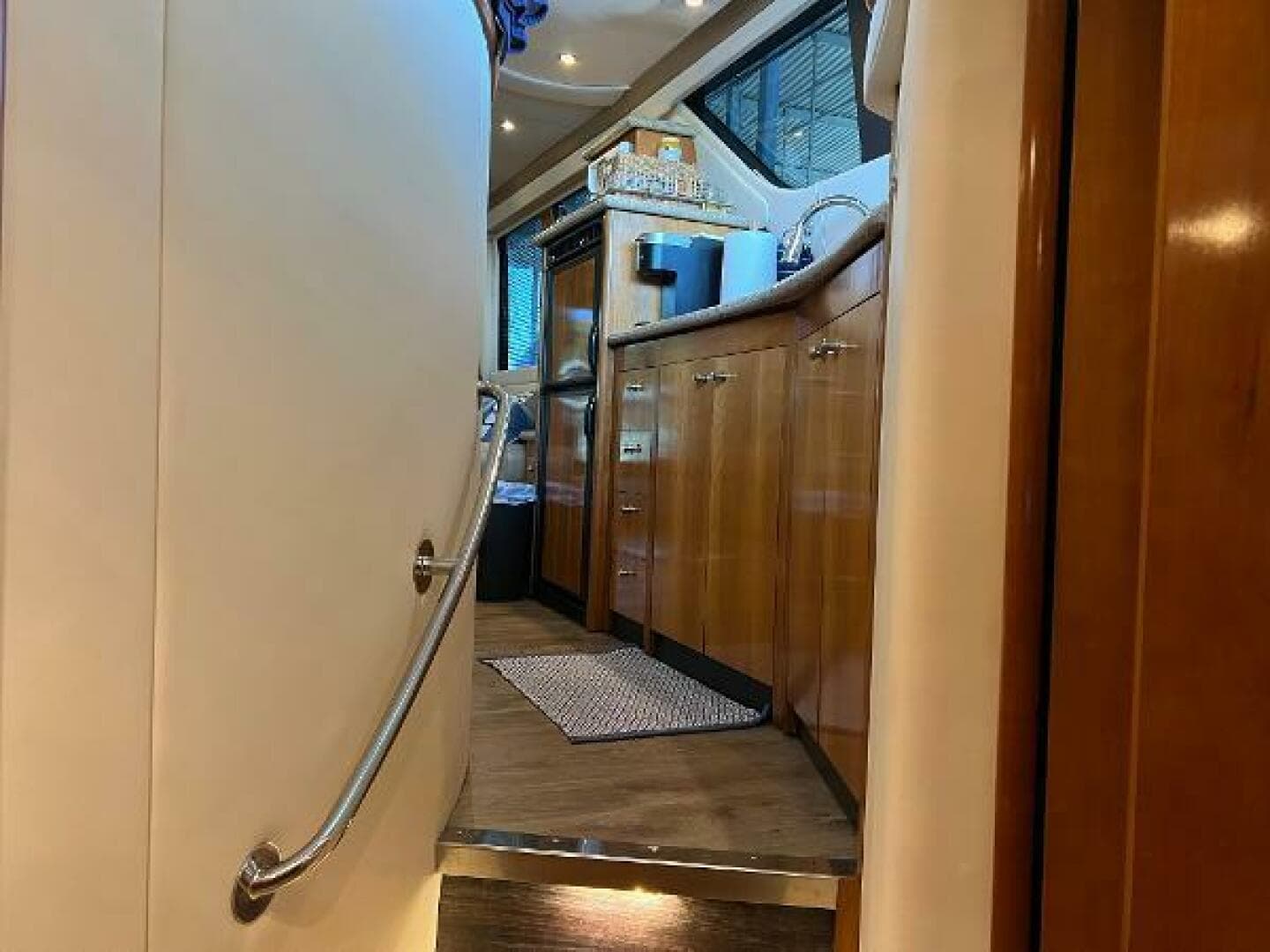 2001 Carver 450 Voyager Pilothouse — photo 47