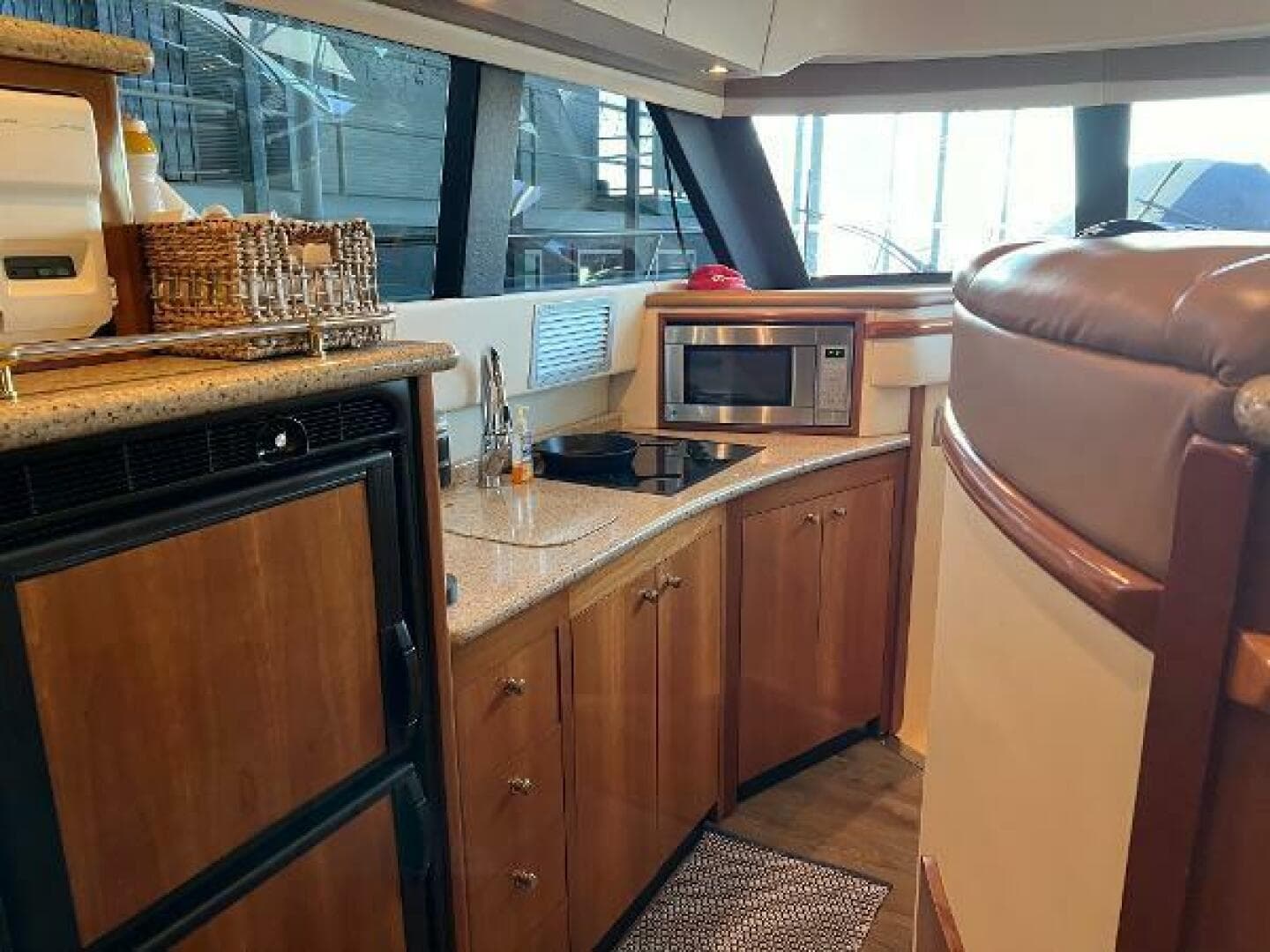 2001 Carver 450 Voyager Pilothouse — photo 80