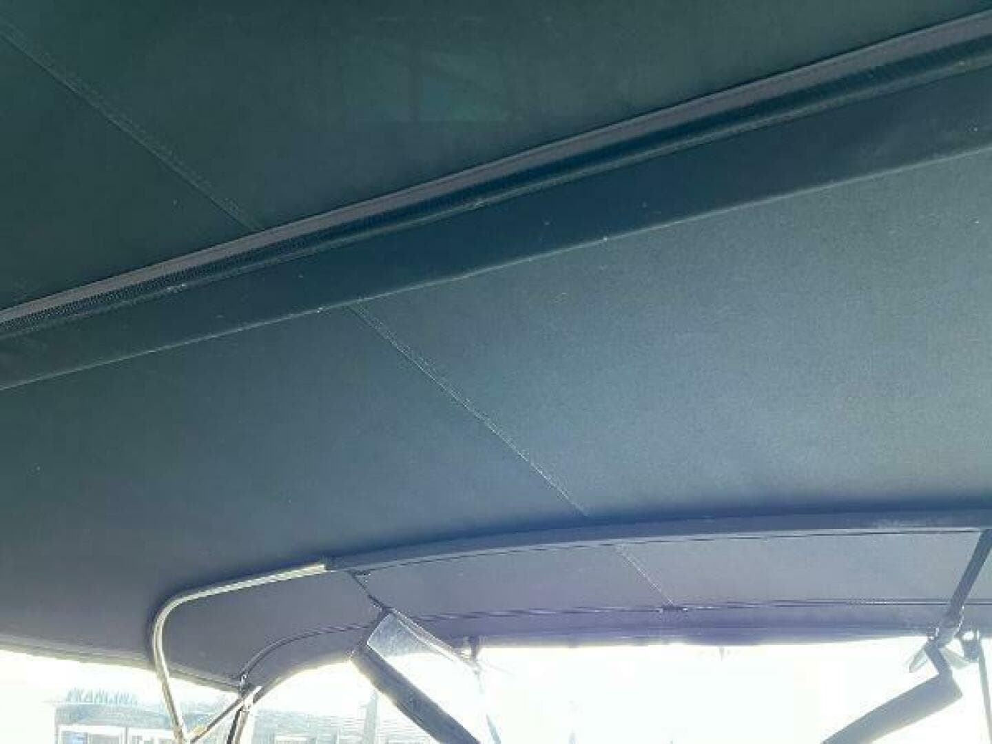 2001 Carver 450 Voyager Pilothouse — photo 19