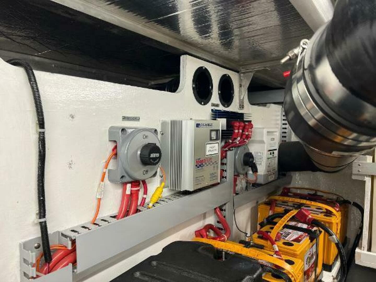 2001 Carver 450 Voyager Pilothouse — photo 32