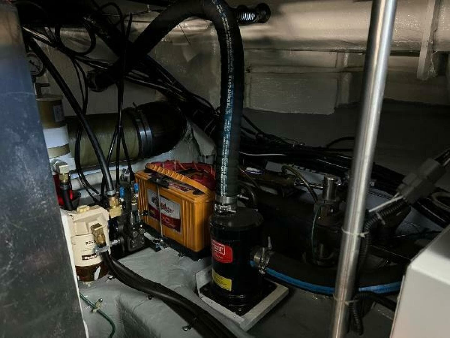 2001 Carver 450 Voyager Pilothouse — photo 41