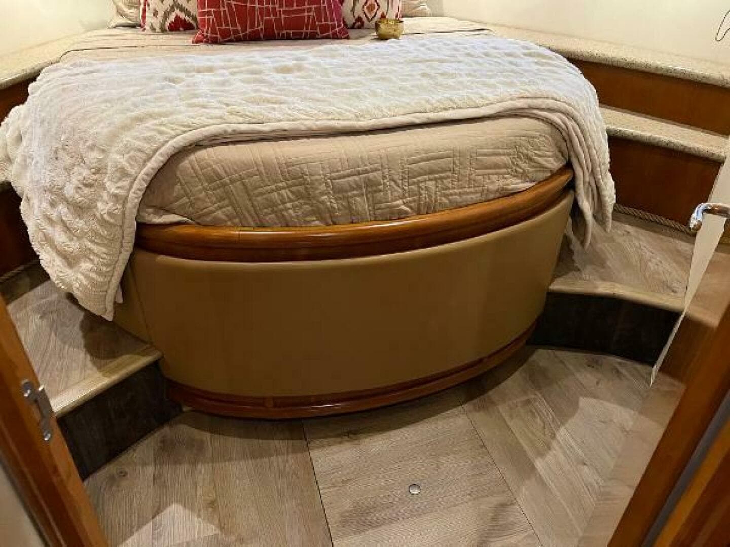 2001 Carver 450 Voyager Pilothouse — photo 50