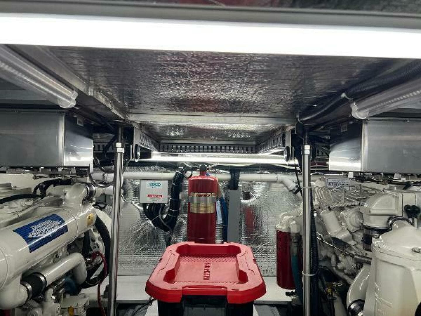 2001 Carver 450 Voyager Pilothouse — photo 34