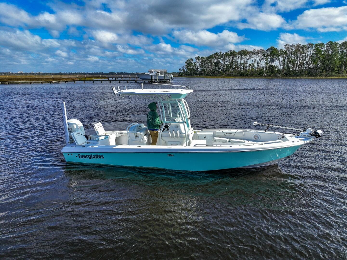 2024 Everglades 243 CC — photo 2