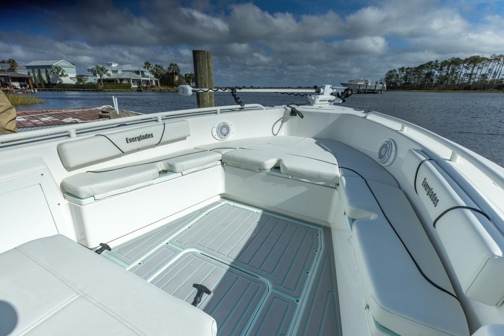 2024 Everglades 243 CC — photo 14