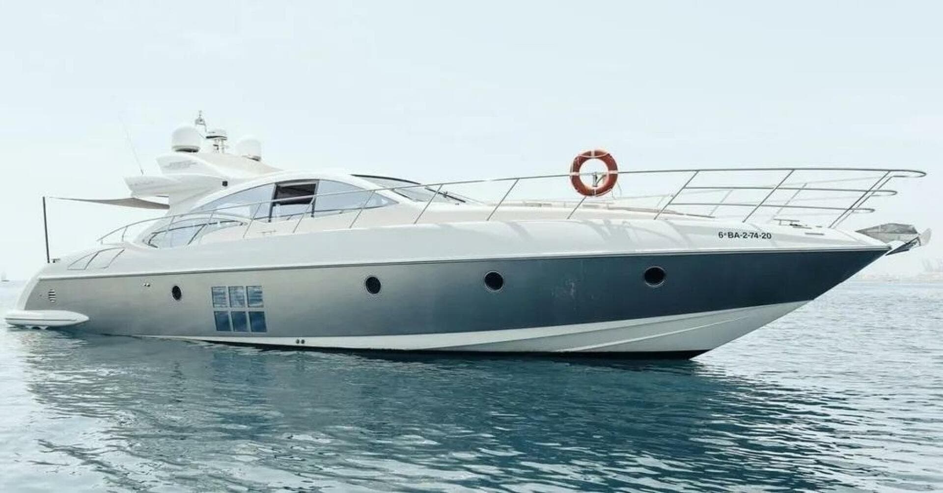 2009 Azimut 68S — photo 1