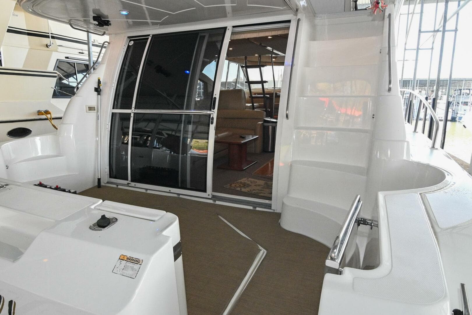 2002 Cruisers Yachts 5000 Sedan Sport — photo 16