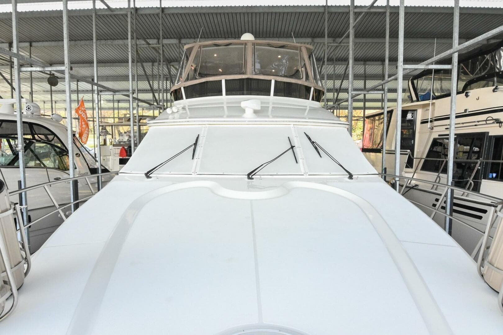 2002 Cruisers Yachts 5000 Sedan Sport — photo 120