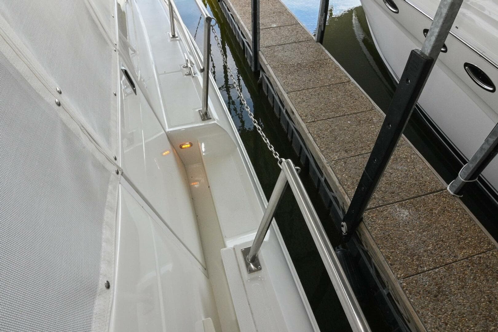 2002 Cruisers Yachts 5000 Sedan Sport — photo 116