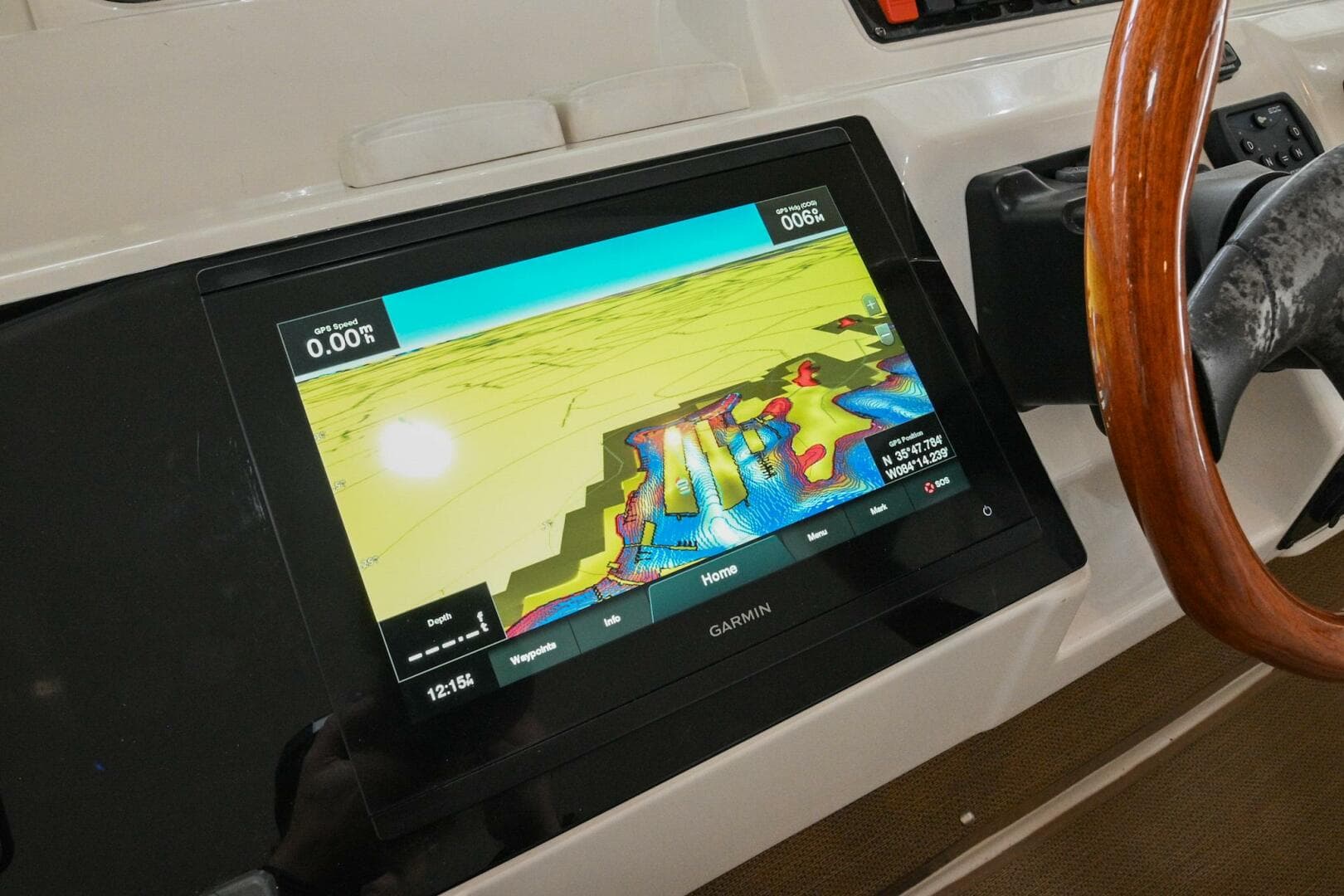 2002 Cruisers Yachts 5000 Sedan Sport — photo 107