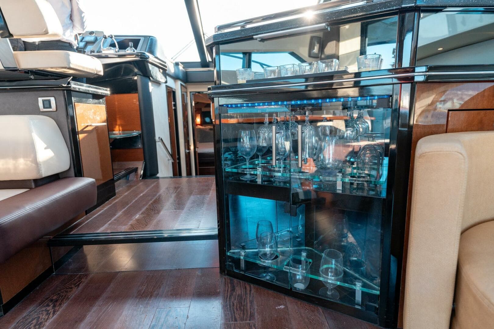 2009 Marquis — photo 56