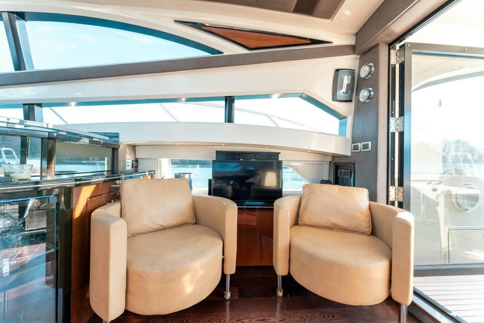 2009 Marquis — photo 35