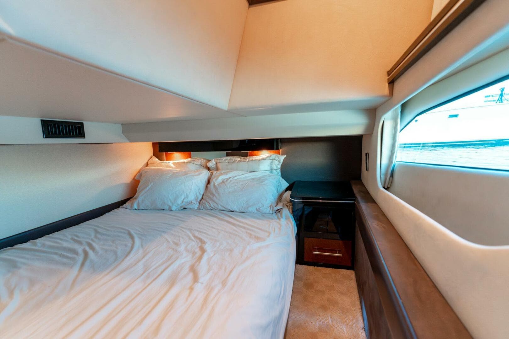 2009 Marquis — photo 85