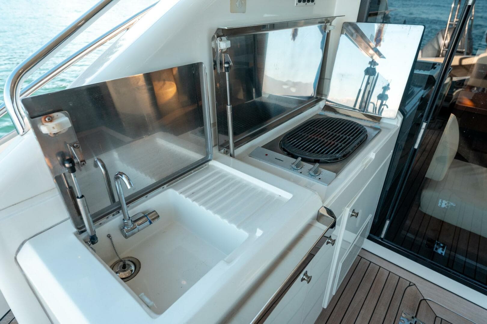 2009 Marquis — photo 69