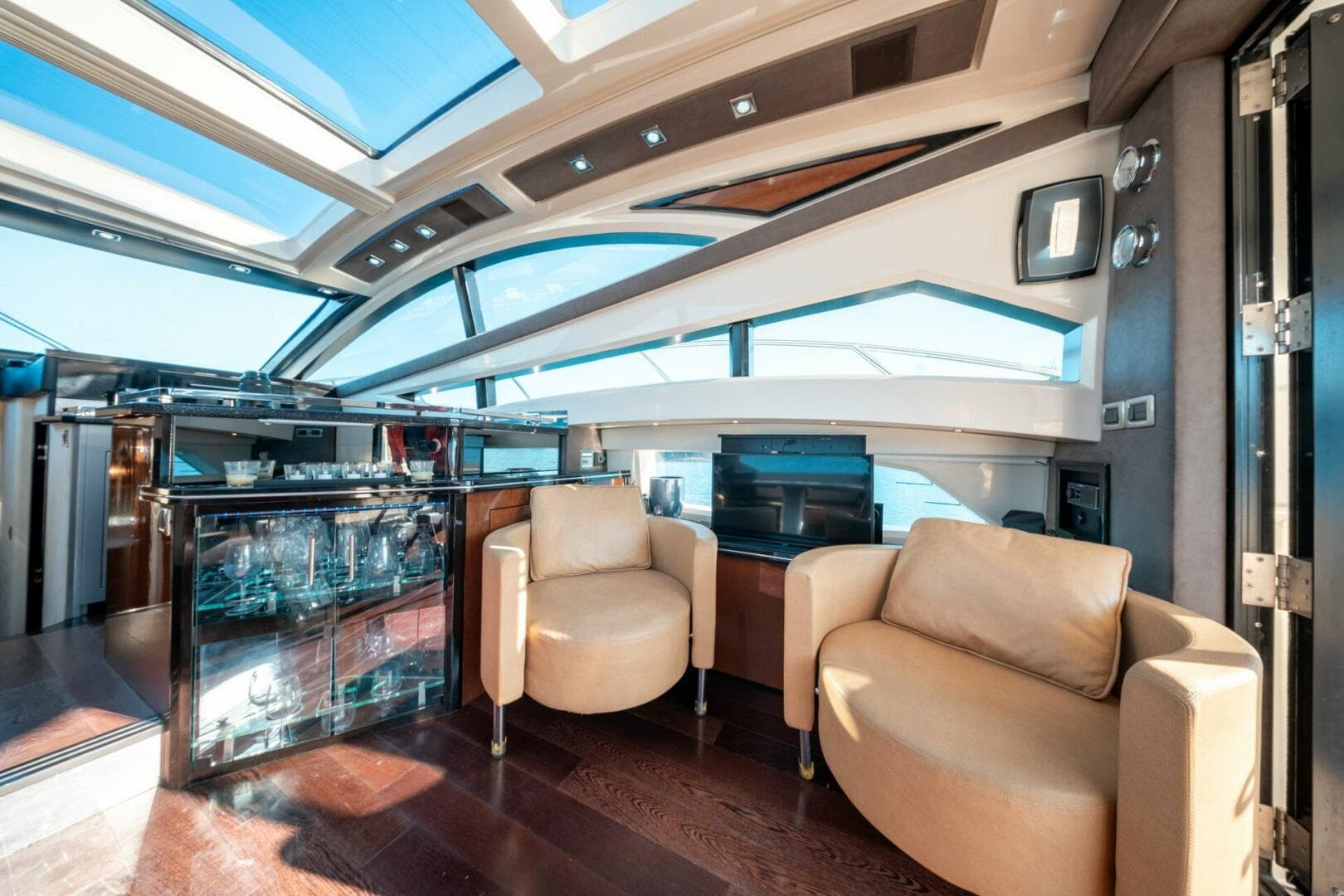 2009 Marquis — photo 34