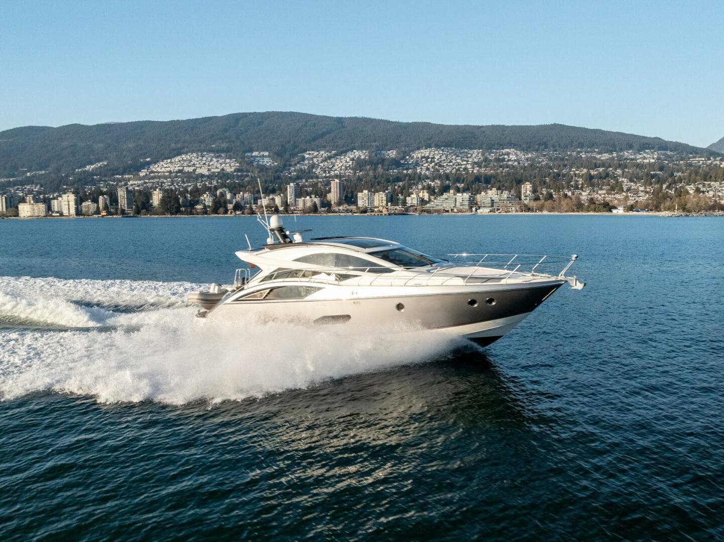 2009 Marquis — photo 18