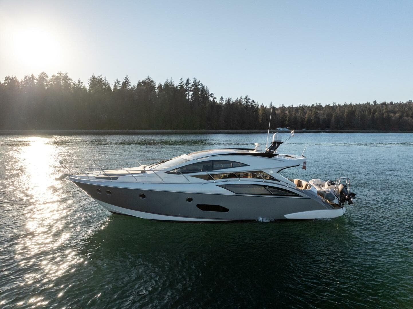 2009 Marquis — photo 2