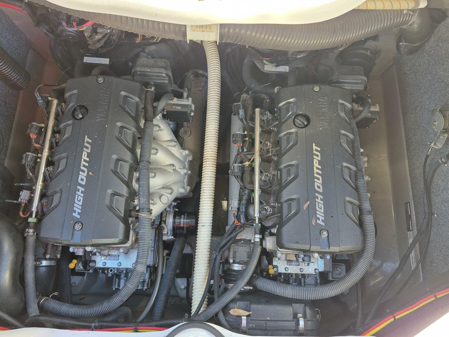 2011 Yamaha Boats 242 Limited S — photo 50