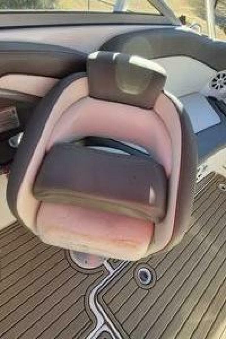 2011 Yamaha Boats 242 Limited S — photo 63