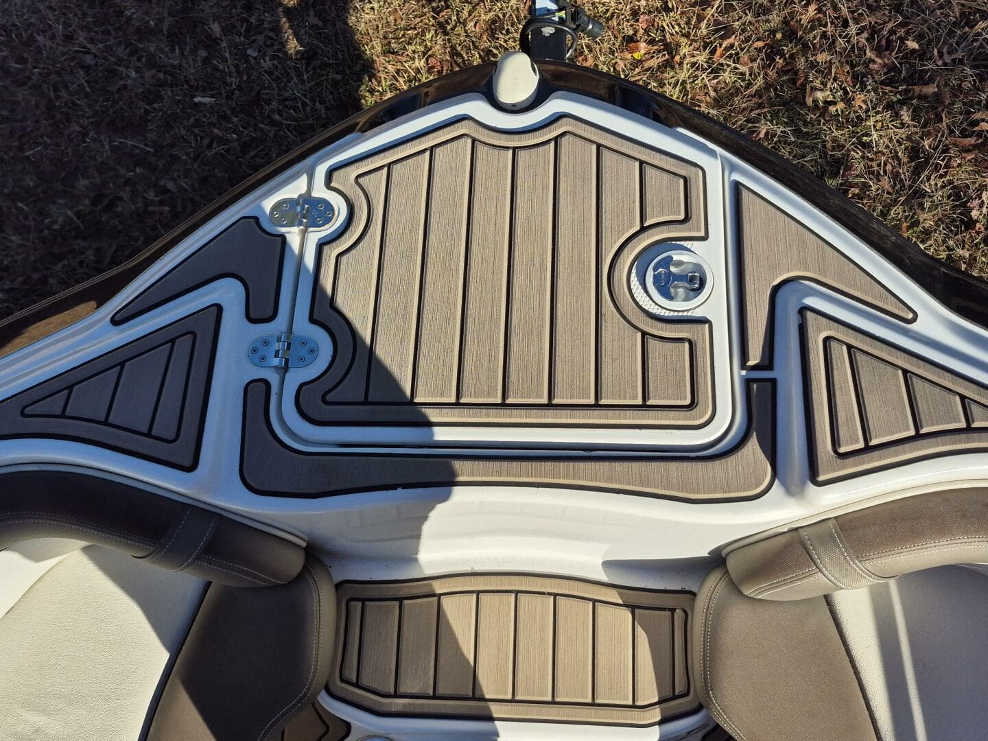 2011 Yamaha Boats 242 Limited S — photo 48