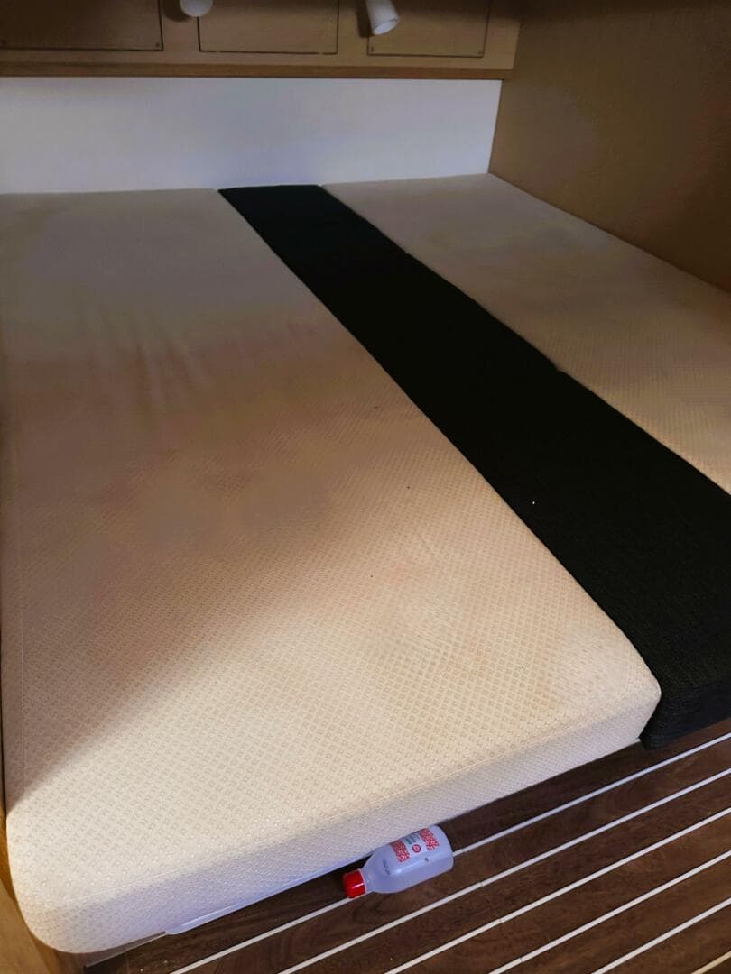 2013 Bavaria Sport 35 — photo 18