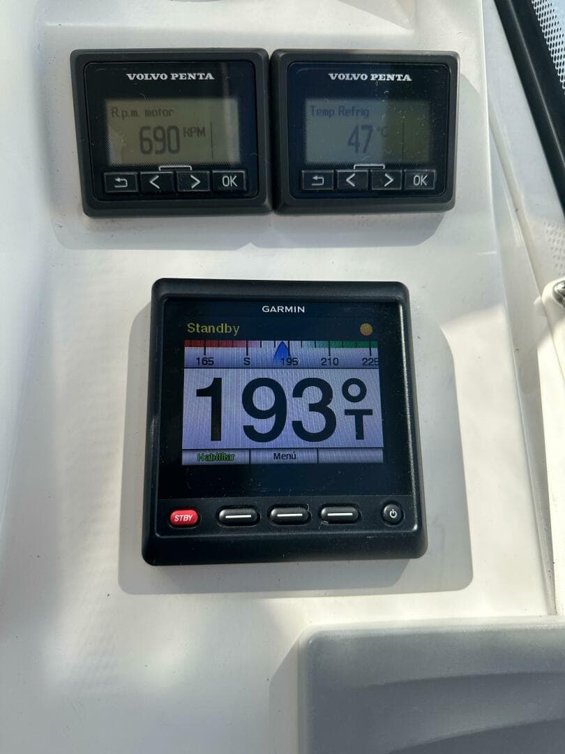 2013 Bavaria Sport 35 — photo 31