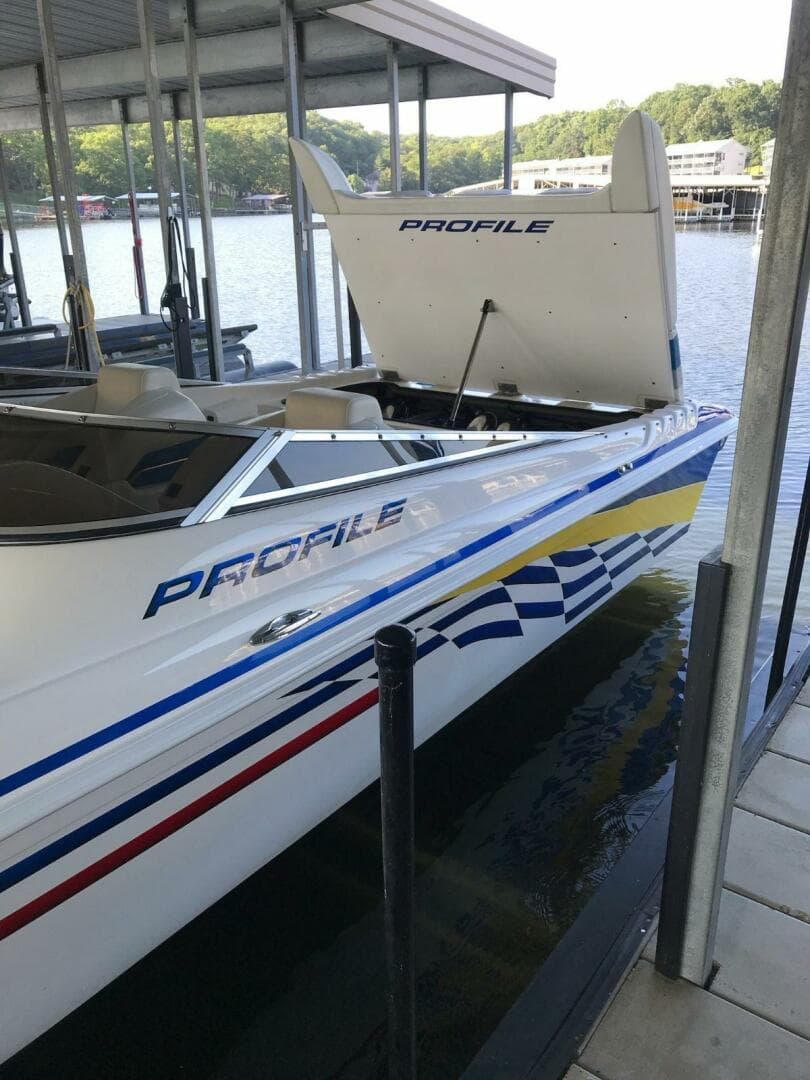 2002 Profile 33V — photo 17