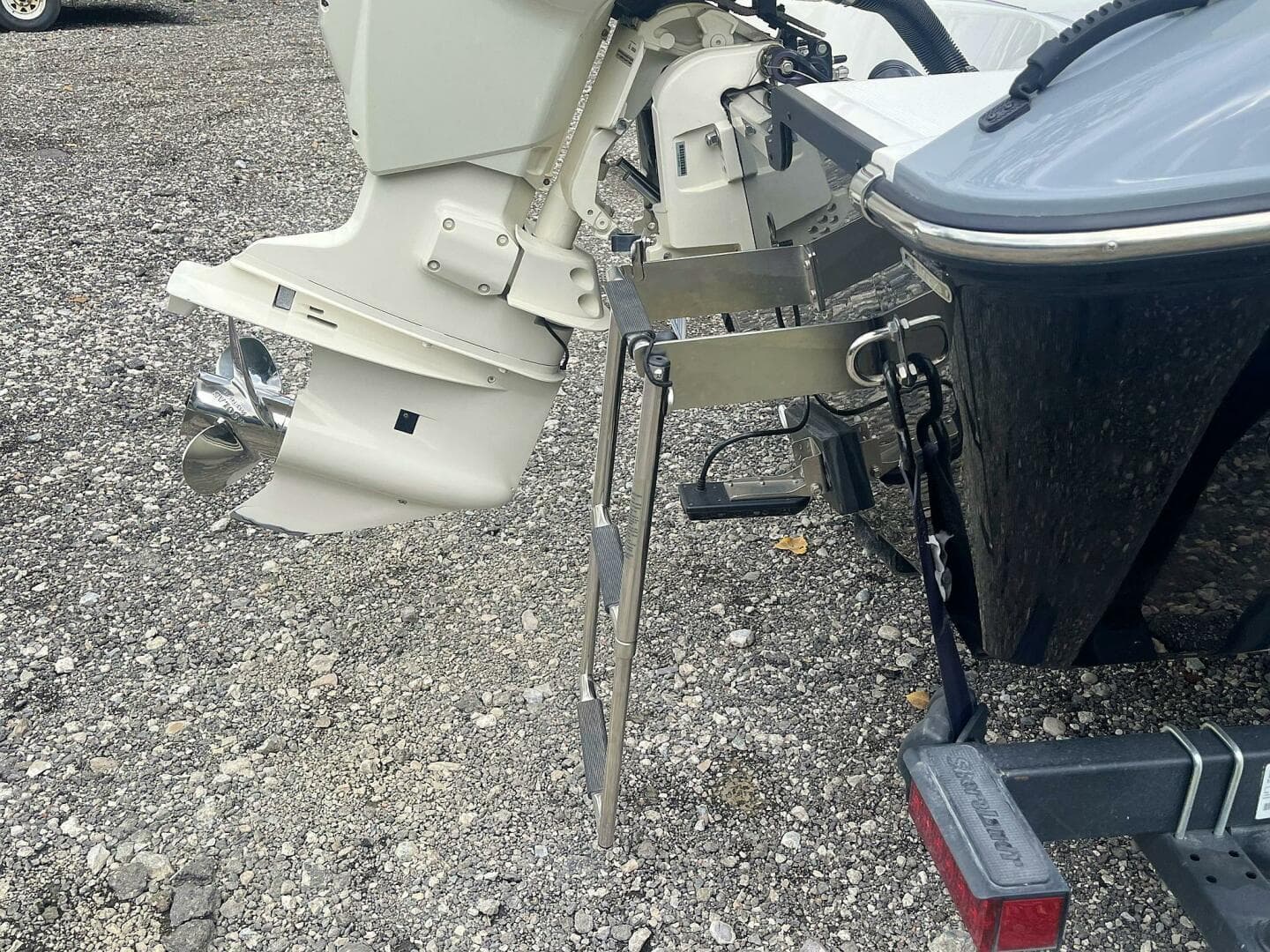 2018 Larson 1850 Fx DC — photo 14