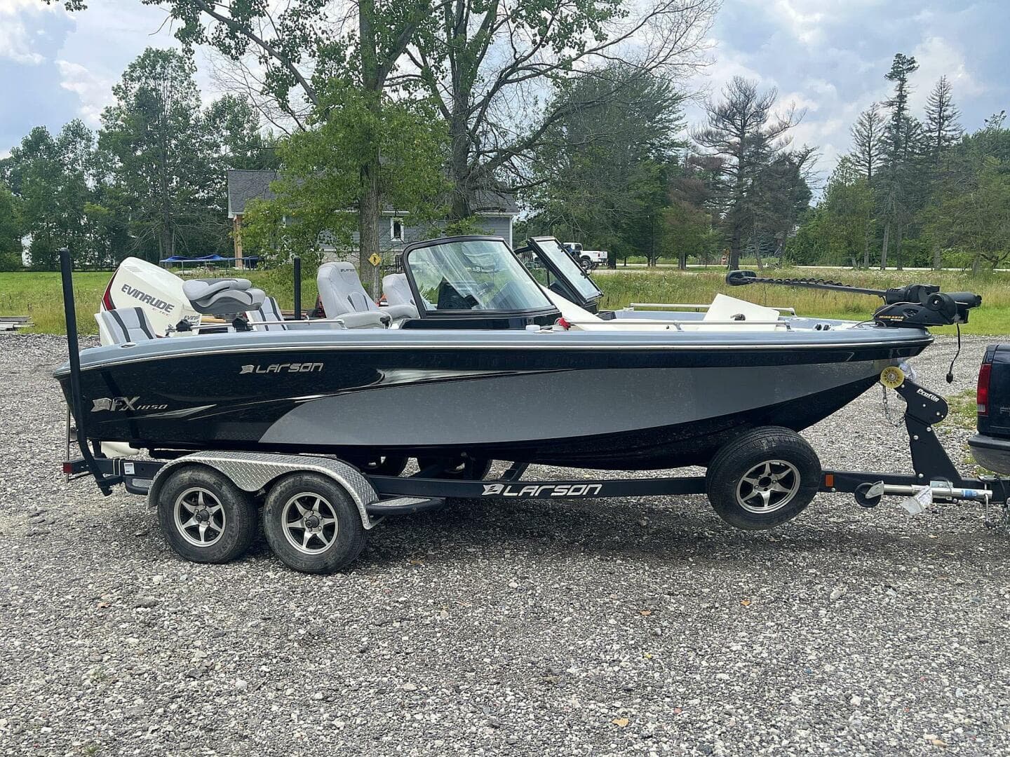 2018 Larson 1850 Fx DC — photo 1