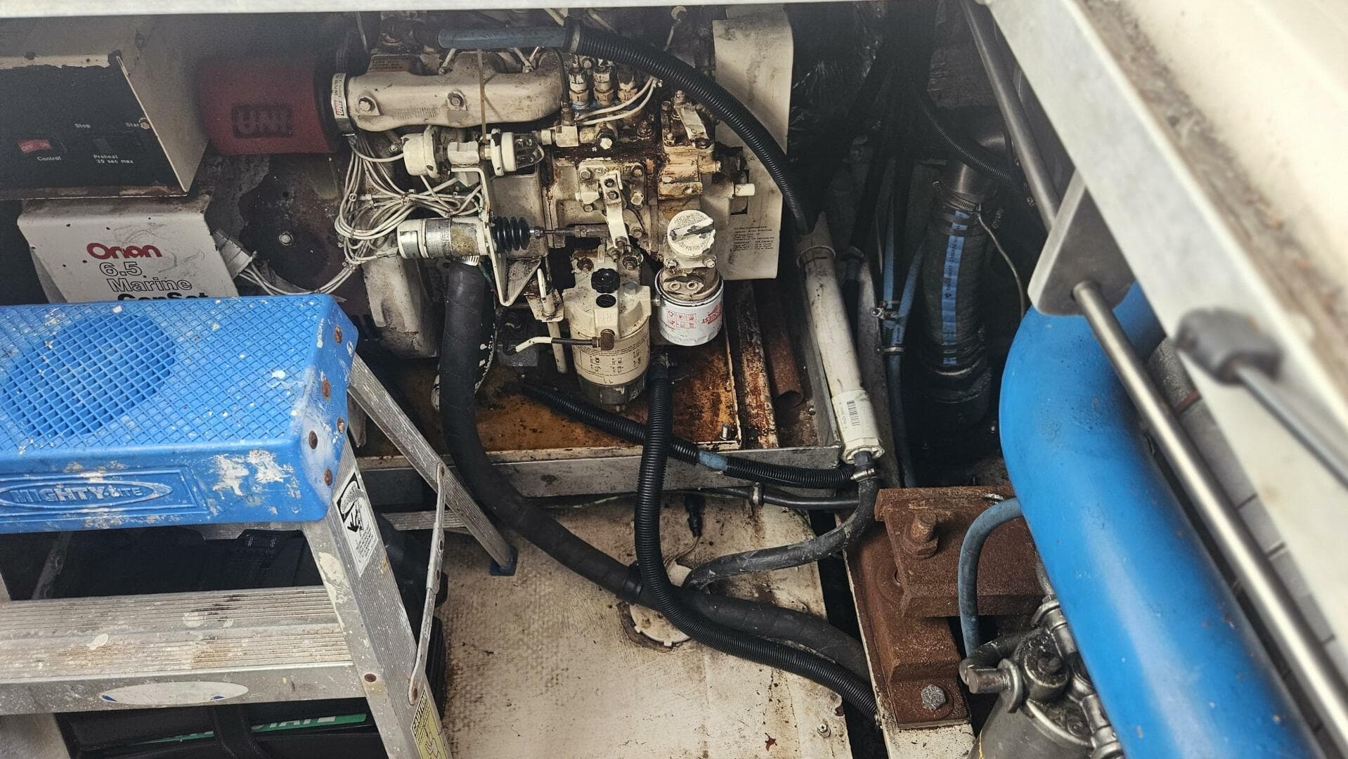 1990 Trojan 11M Express — photo 41