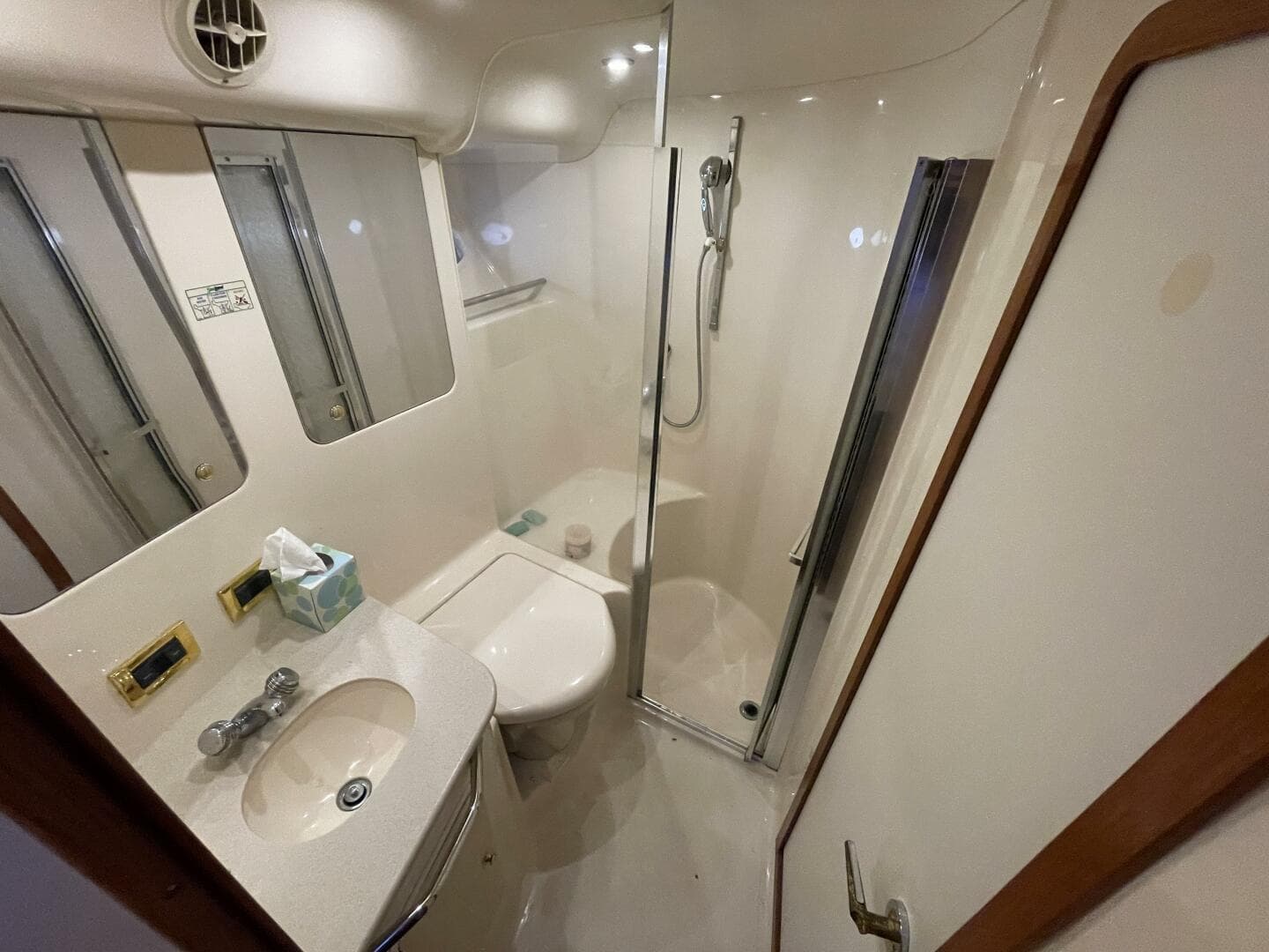 1998 Sea Ray 480 Sedan Bridge — photo 37