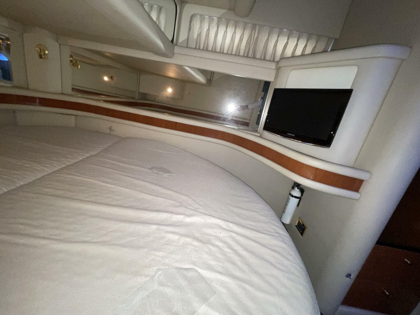 1998 Sea Ray 480 Sedan Bridge — photo 35