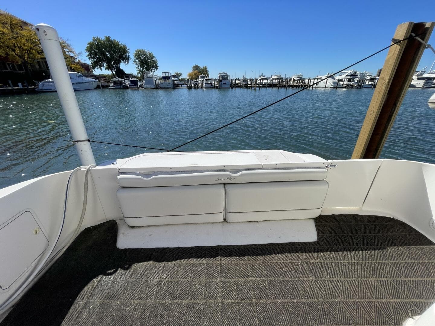 1998 Sea Ray 480 Sedan Bridge — photo 7